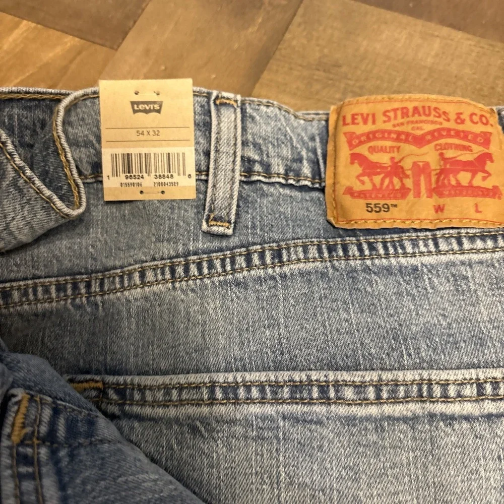Levis new tags